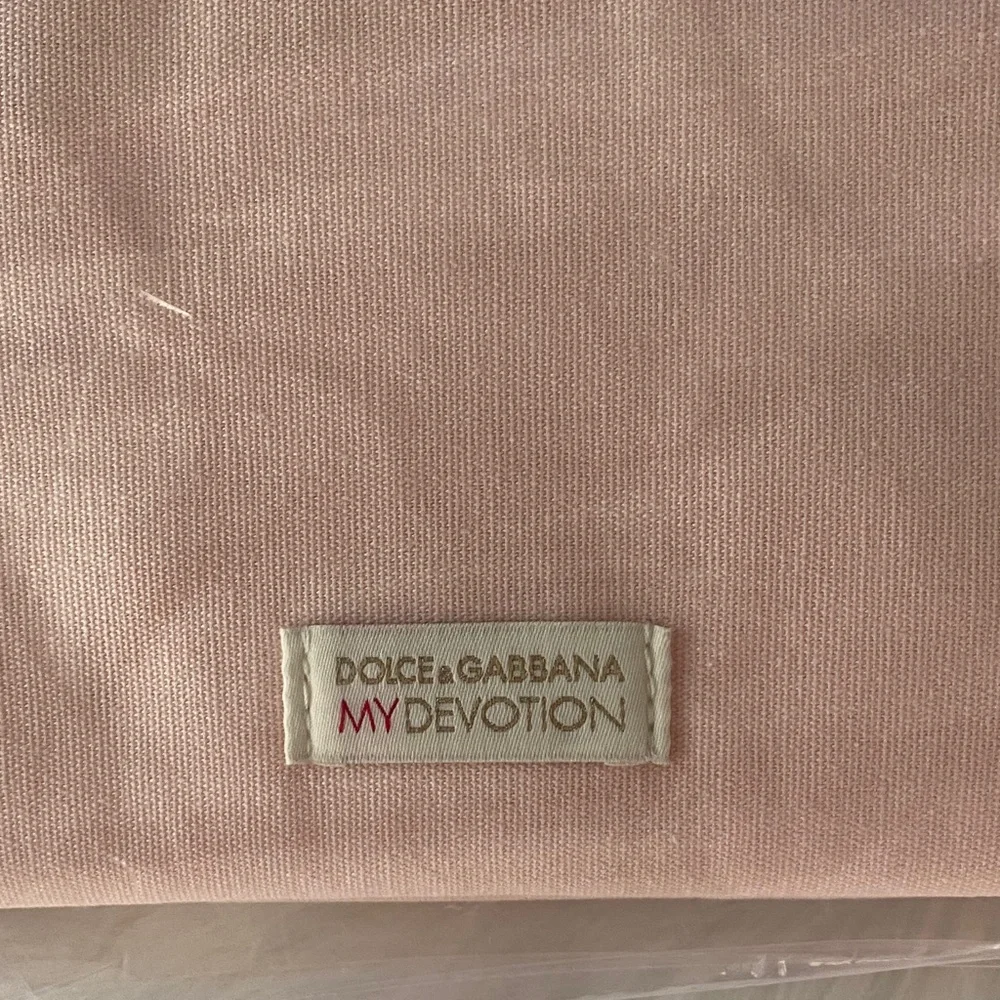 Dolce & Gabbana Blush Pink Devotion cosmetics pouch new in package